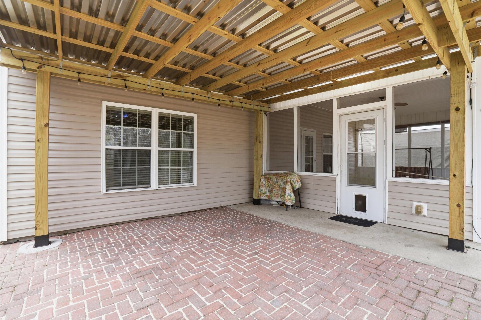 209 Goldfinch Lane Photo 24