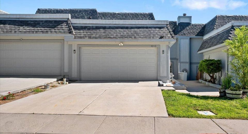3955 Kings Row, Reno, NV 89503 Photo