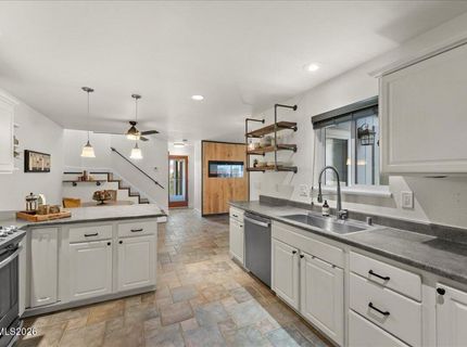 3955 Kings Row, Reno, NV 89503 Photo