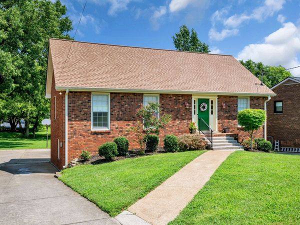 721 Goodpasture Ter , Nashville, TN 37221
