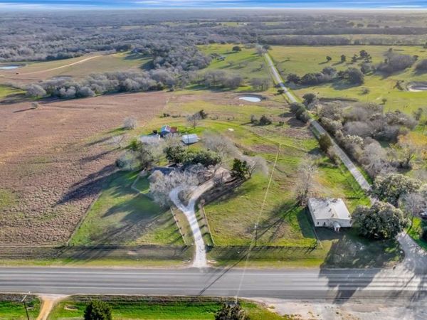 10957 N US Highway 77 , Schulenburg, TX 78956