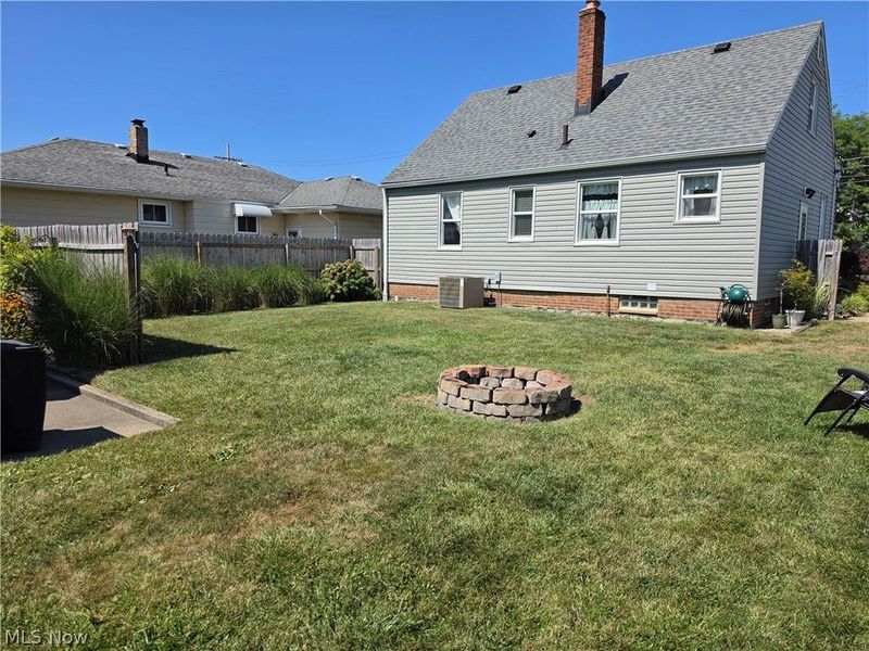 230 E 288th Street , Willowick, OH 44095 Photo 17