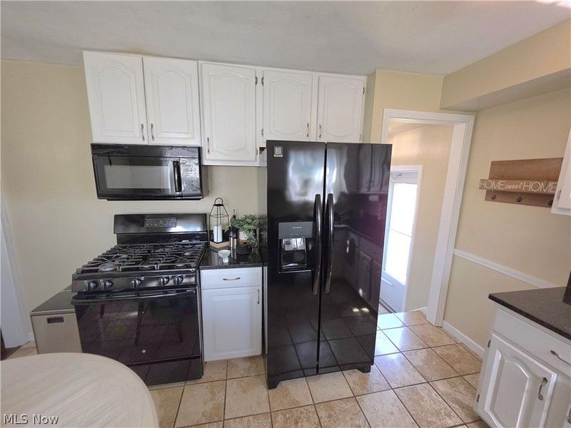 230 E 288th Street , Willowick, OH 44095 Photo 20