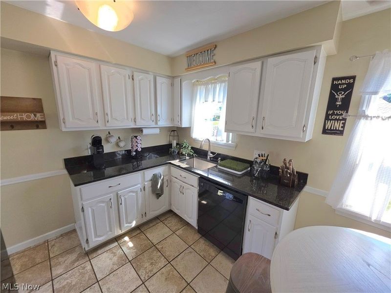 230 E 288th Street , Willowick, OH 44095 Photo 22