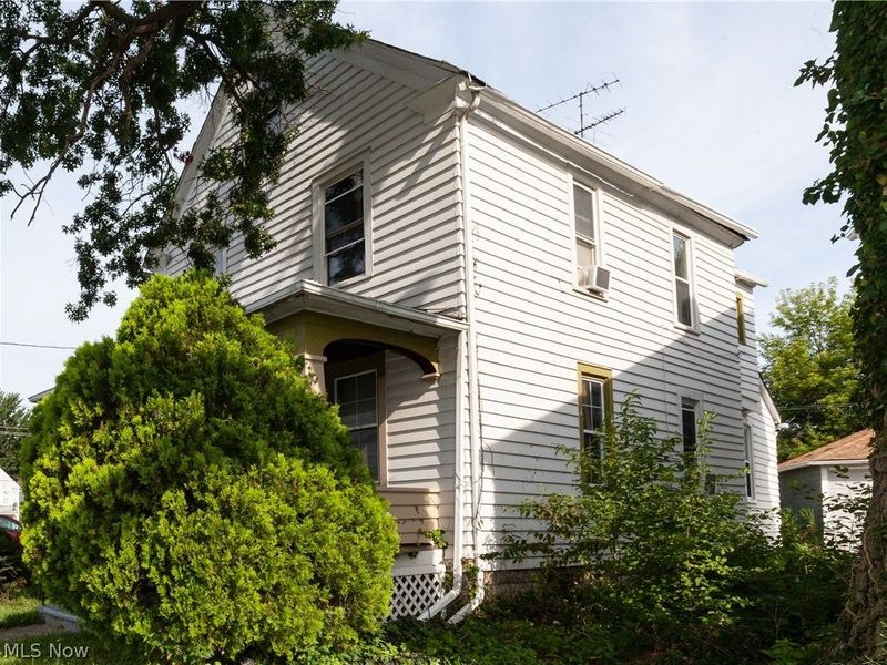 700 W 17th Street , Lorain, OH 44052 Photo 3