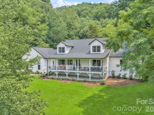 165 Leighway Lane, Banner Elk, NC 28604