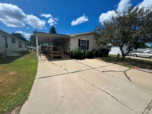 46 Bellwood Dr, Swartz Creek, Mi 48473
