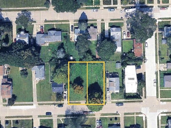 19025 Connecticut Street, Roseville, Mi 48066