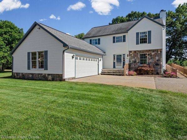 246 Nicklas Court, Oxford Township, Mi 48371