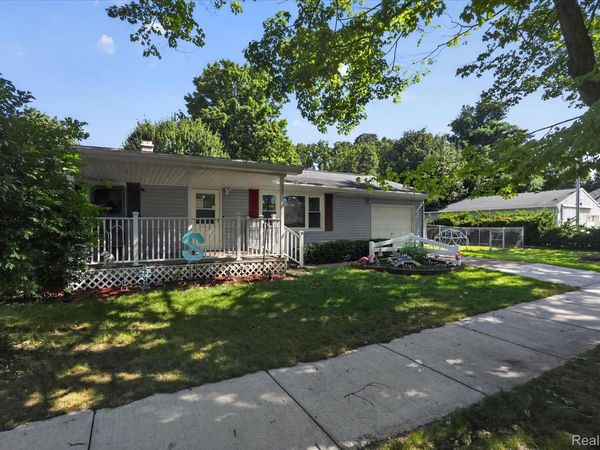 322 W Shaw Street, Charlotte, Mi 48813