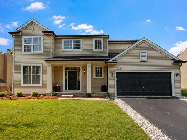 11323 Glenbrook Circle, Plainfield, IL 60585