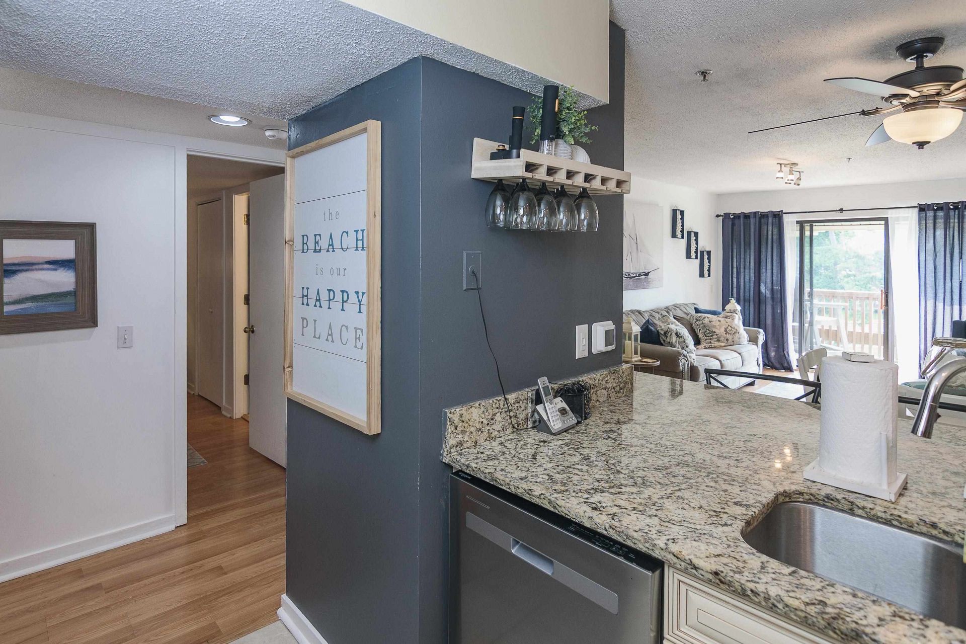 410 Melrose Pl. Photo 13