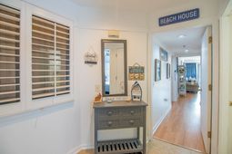 410 Melrose Pl. photo 4