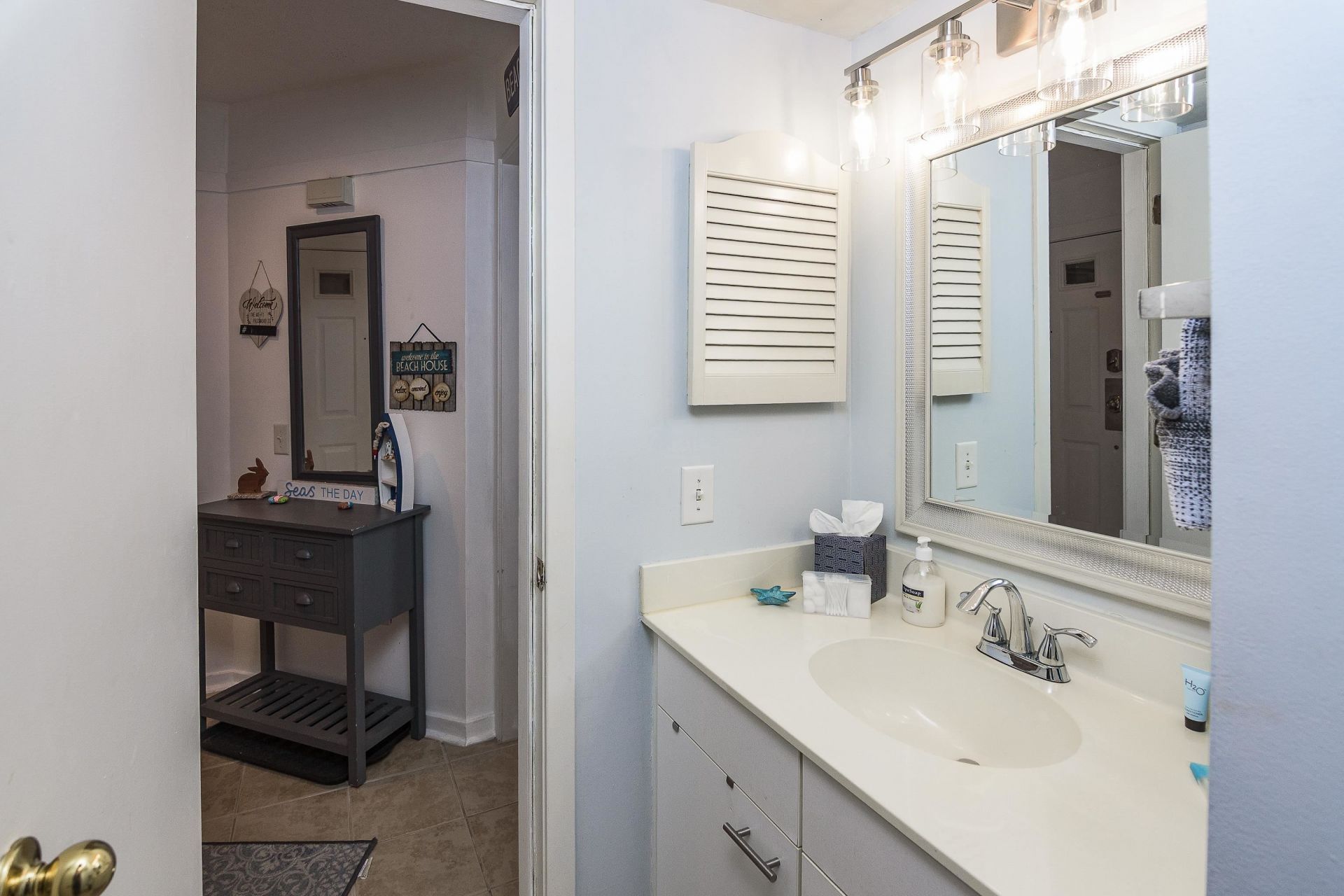 410 Melrose Pl. Photo 32