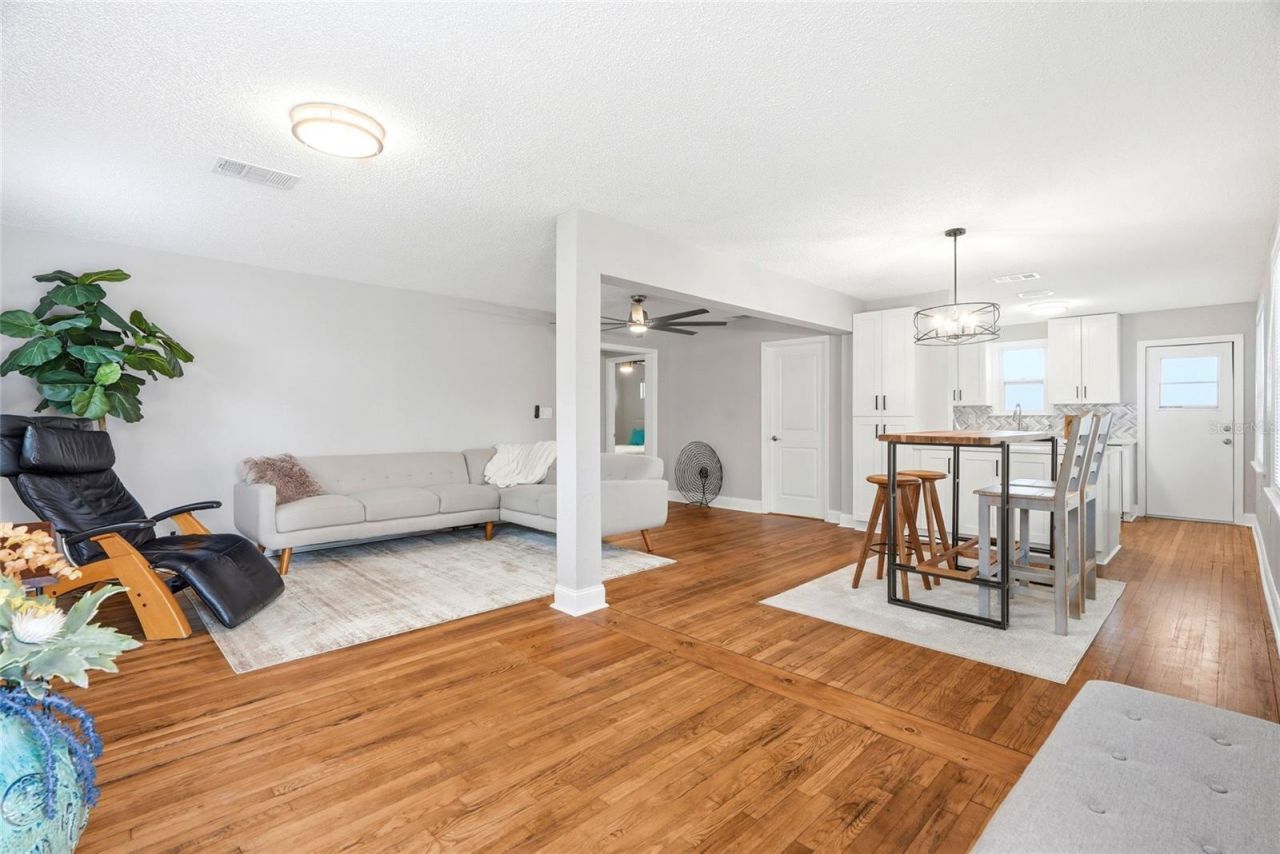 5016 Dartmouth Avenue N, Saint Petersburg, FL 33710 Photo