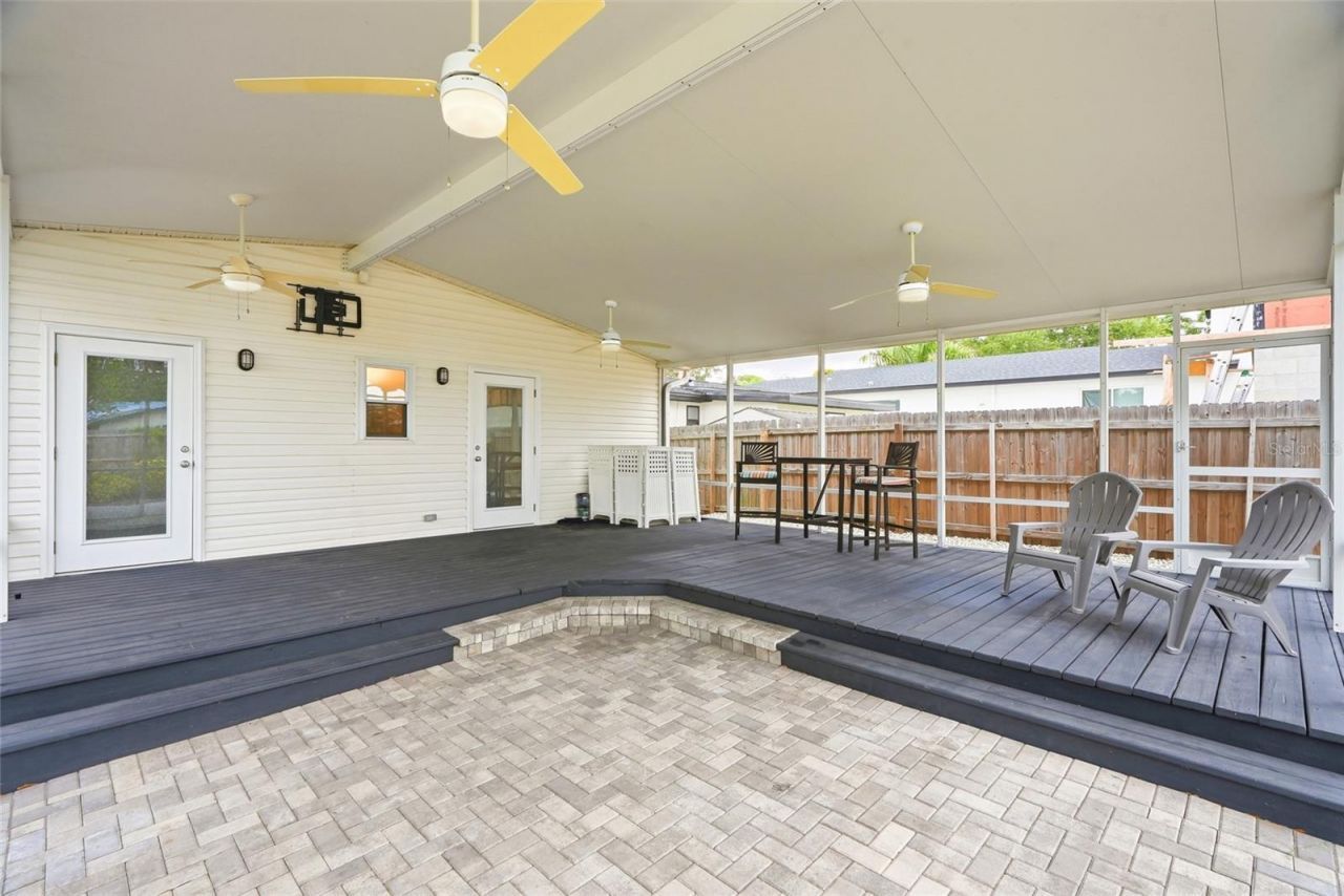 5016 Dartmouth Avenue N, Saint Petersburg, FL 33710 Photo