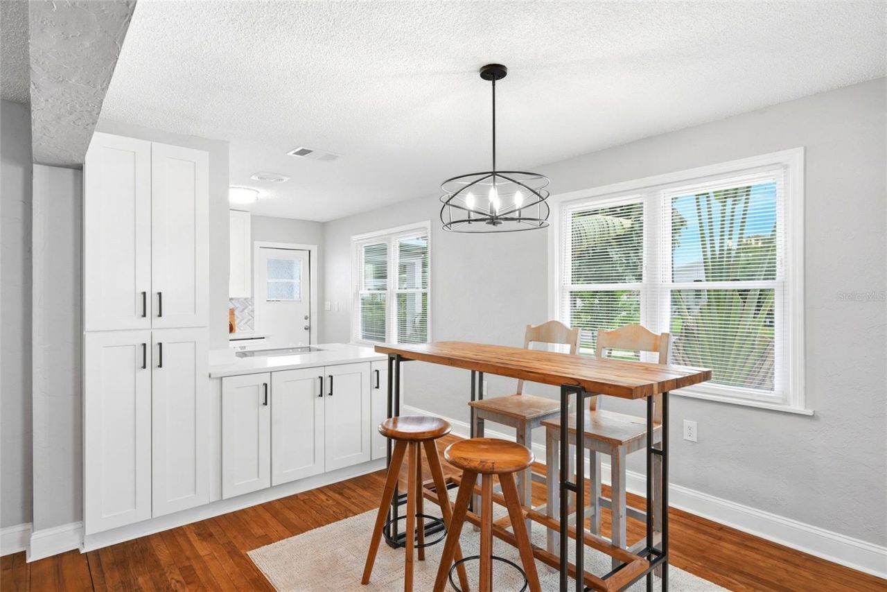 5016 Dartmouth Avenue N, Saint Petersburg, FL 33710 Photo
