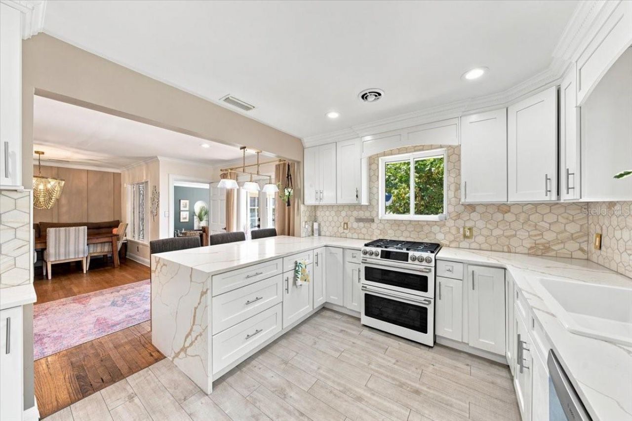 222 26th Avenue S, Saint Petersburg, FL 33705 Photo