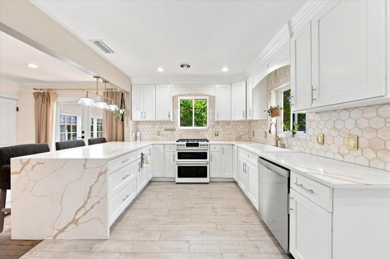 222 26th Avenue S, Saint Petersburg, FL 33705 Photo