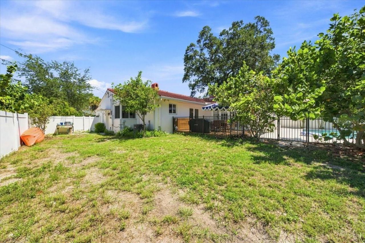 222 26th Avenue S, Saint Petersburg, FL 33705 Photo