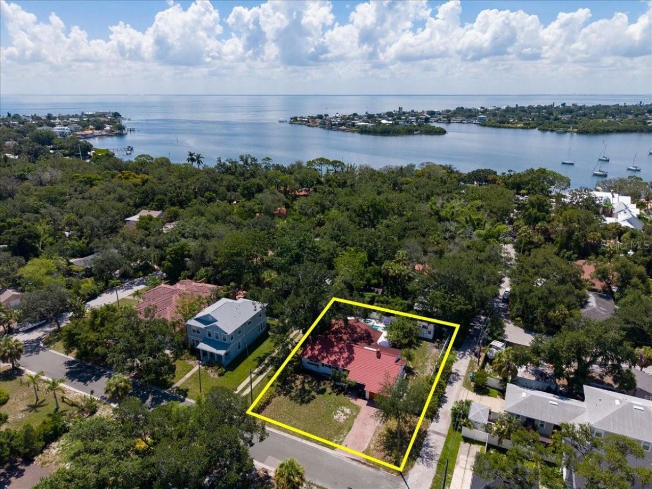222 26th Avenue S, Saint Petersburg, FL 33705 Photo