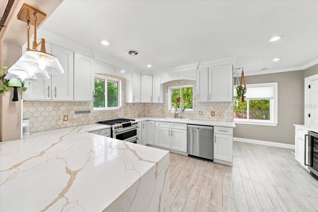 222 26th Avenue S, Saint Petersburg, FL 33705 Photo