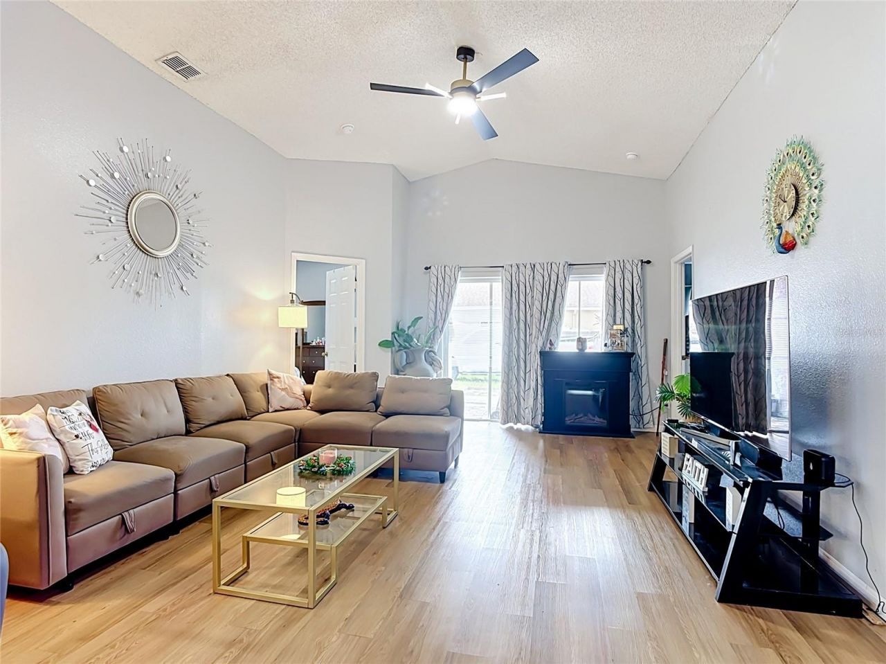 17035 Woodcrest Way, Clermont, FL 34714 Photo