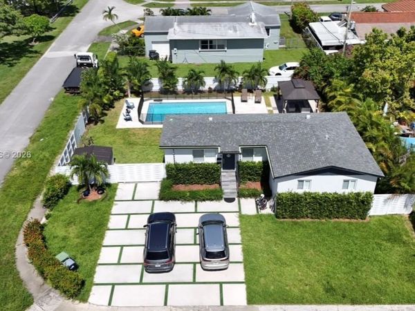 2401 SW 83rd Ave, Miami, FL 33155