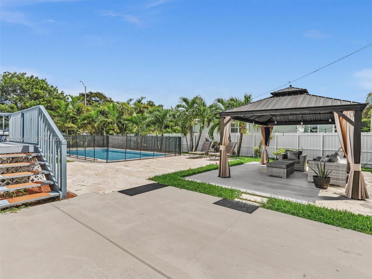 2401 SW 83rd Ave, Miami, FL 33155 Photo