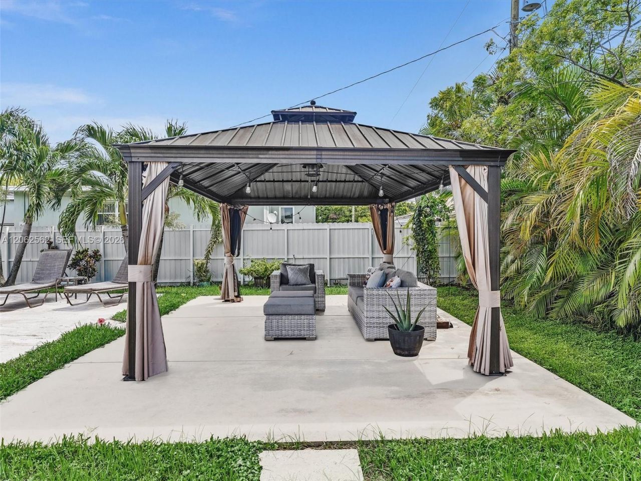 2401 SW 83rd Ave, Miami, FL 33155 Photo
