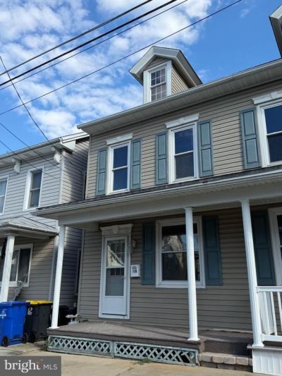 119 N ROBESON STREET , ROBESONIA, PA 19551