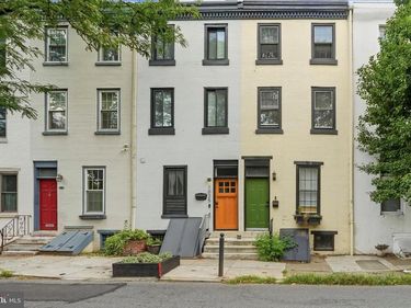 1023 LOMBARD STREET, PHILADELPHIA, PA 19147