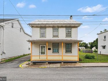 428 W QUEEN STREET, ANNVILLE, PA 17003