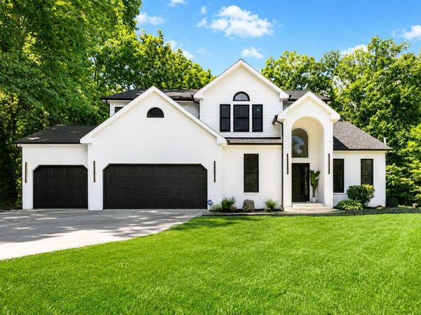 51855 Westwood Forest Drive, South Bend, IN 46628