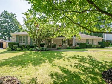 5036 Parkhaven Avenue NE, Canton, OH 44705