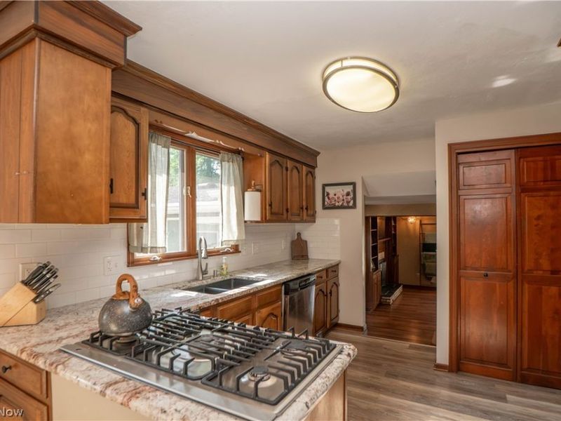 5036 Parkhaven Avenue NE, Canton, OH 44705 Photo 14
