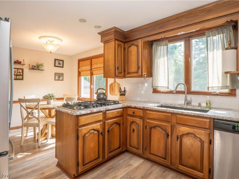 5036 Parkhaven Avenue NE, Canton, OH 44705 Photo 15