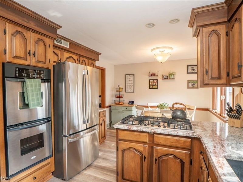 5036 Parkhaven Avenue NE, Canton, OH 44705 Photo 16