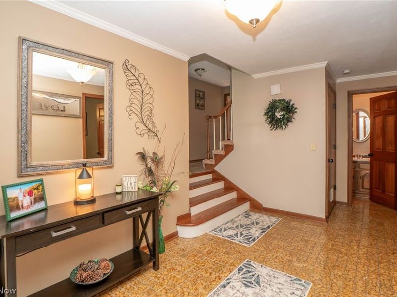 5036 Parkhaven Avenue NE, Canton, OH 44705 Photo 5