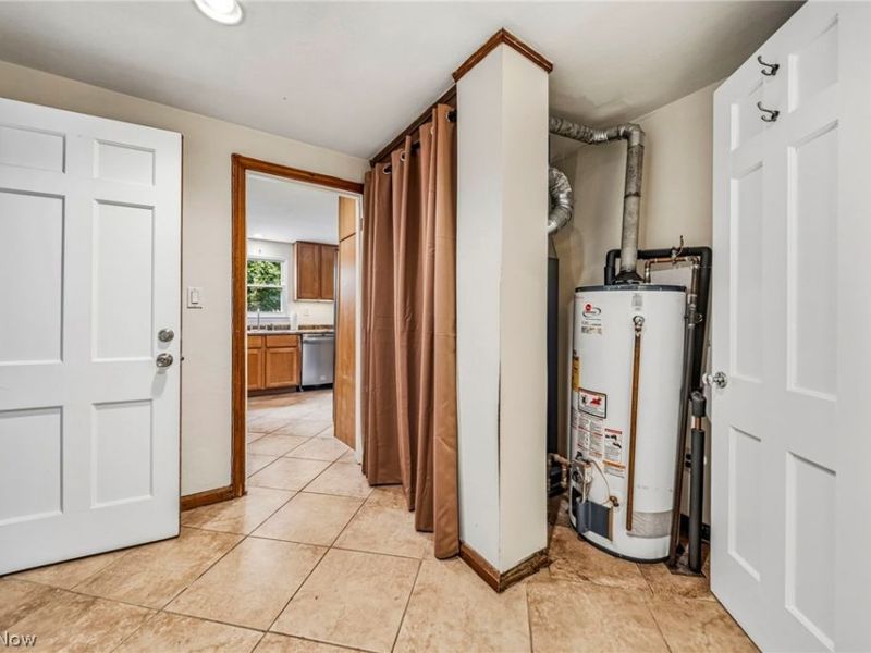 2490 Glenridge Road , Euclid, OH 44117 Photo 13