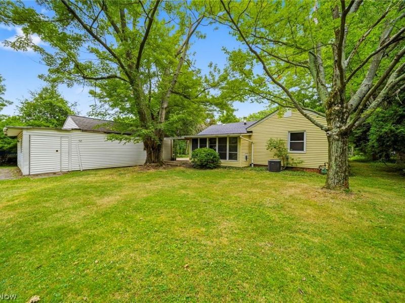 2490 Glenridge Road , Euclid, OH 44117 Photo 24