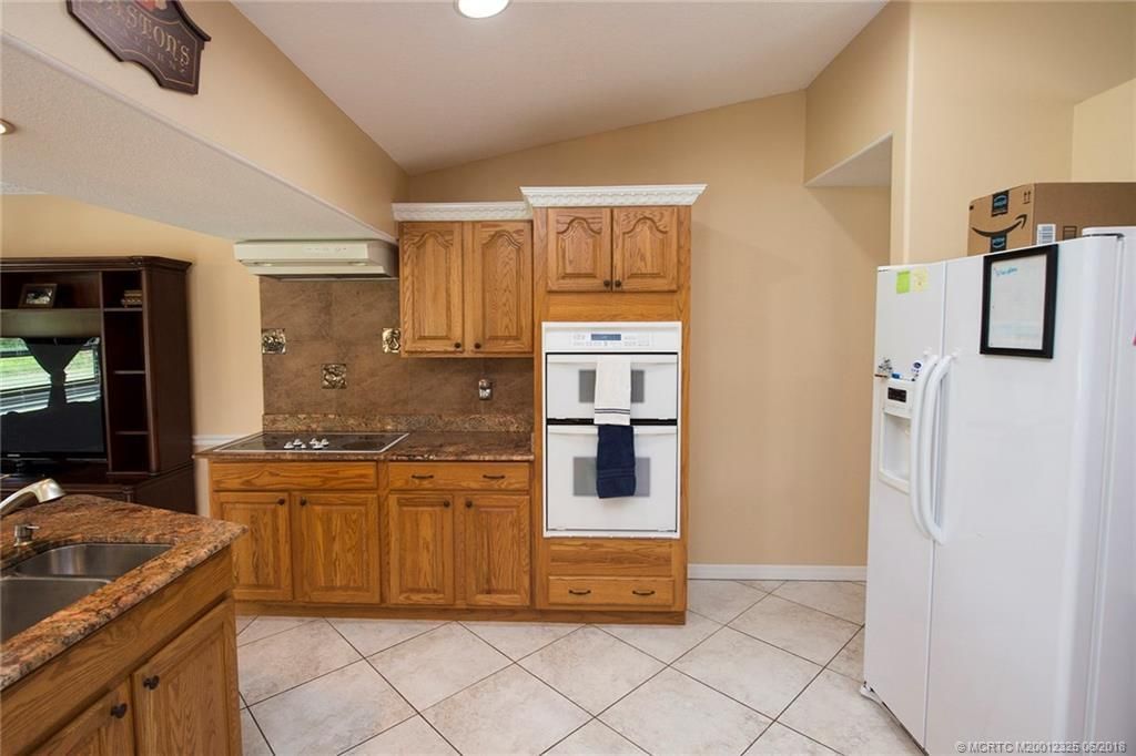 1073 SW Canary Terrace, Port Saint Lucie, FL 34953 Photo