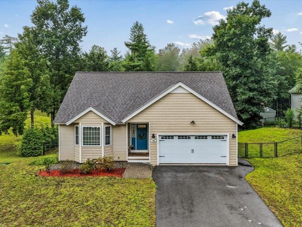 33 Ward Way, Danville, NH 03819
