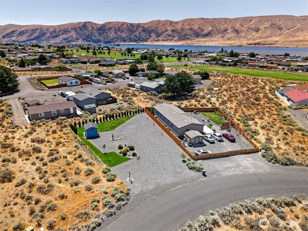 206 Atterberry Drive SW, Mattawa, WA 99349