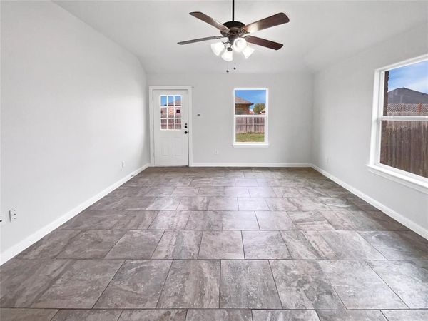 112 Halifax Circle , Palmer, TX 75152