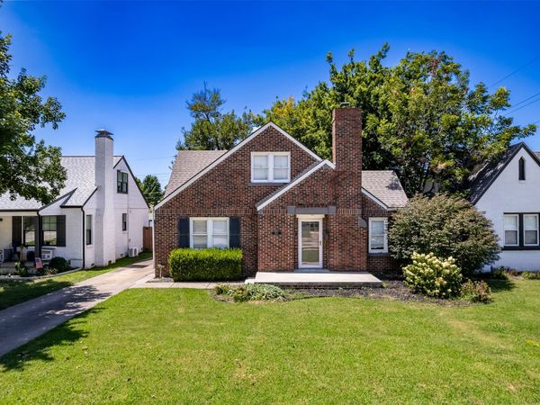 1208 S Columbia Avenue, Tulsa, OK 74104