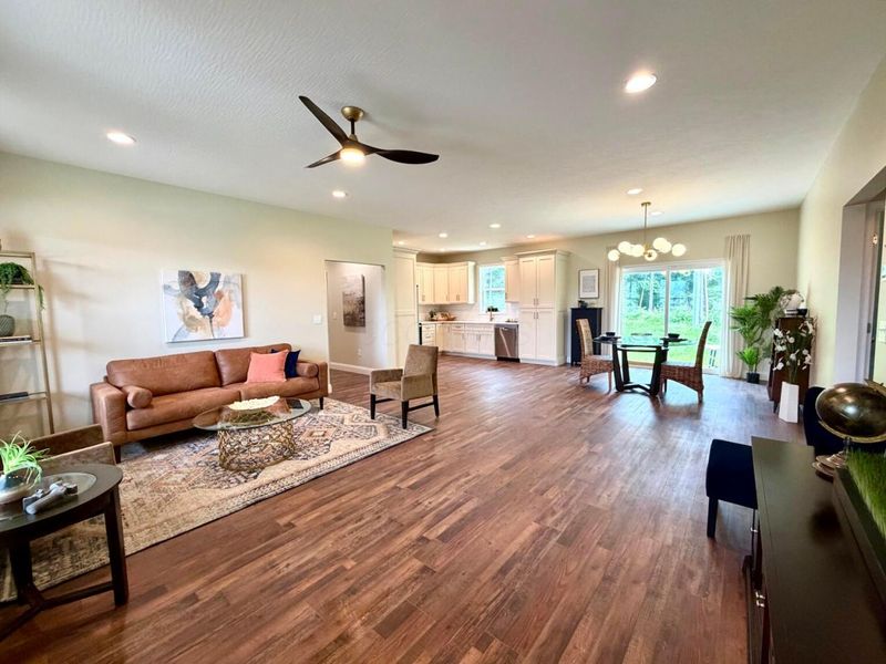 52 Pickett Court , Chillicothe, OH 45601 Photo 3
