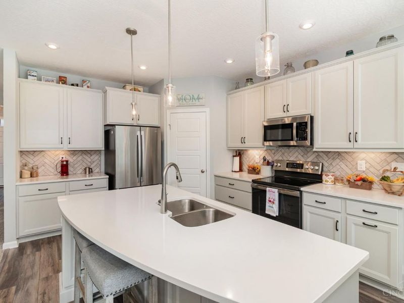 3037 Barnbougle Drive, Cincinnati, OH 45233 Photo 7