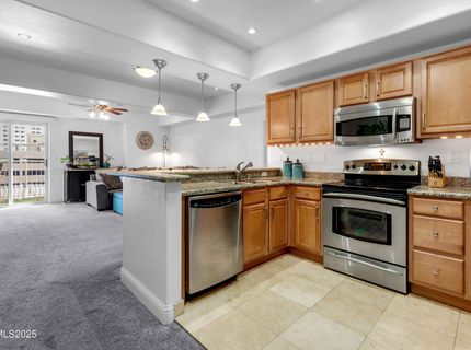 200 W 2nd Street, Unit APT 501, Reno, NV 89501 Photo