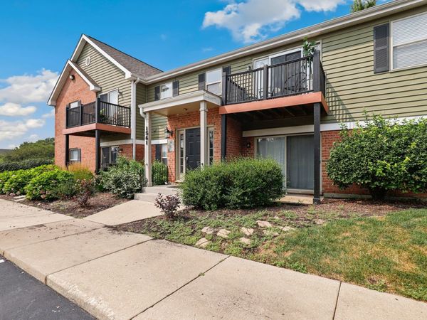 1561 Raymond Drive , Unit 102, Naperville, IL 60563